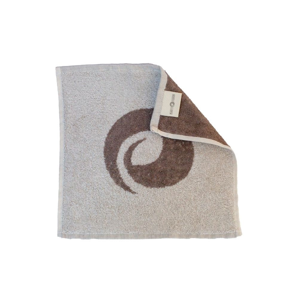Serviette démaquillante et nettoyante en coton biologique